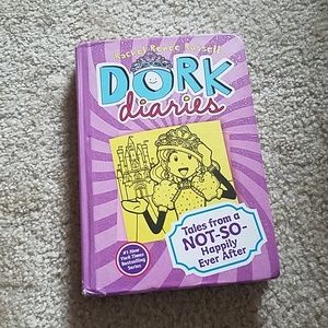 DORK DIARIES BOOK 8